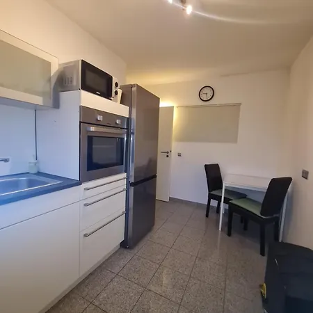 Lejlighed Ferienwohnung, Wohnen Auf Zeit, Monteurzimmer *